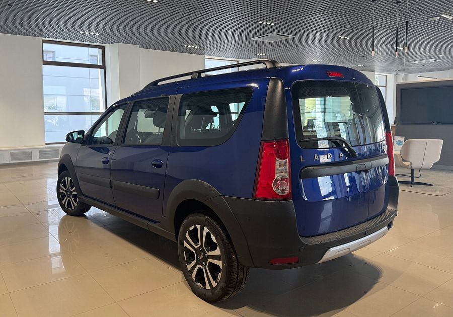 Lada (Ваз) Largus Cross 1.6 MT (106 л.с.), 2026