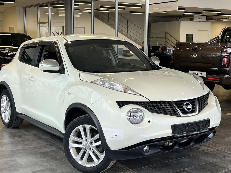 Nissan Juke 1.6 CVT (190 л.с.) 4WD, 2011
