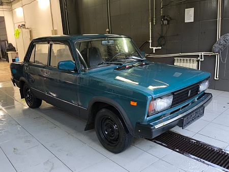Lada (Ваз) 2105 1.5 MT (71 л.с.), 2005