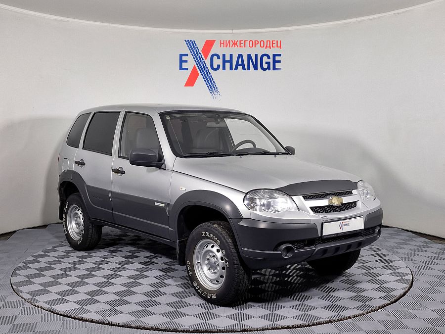 Chevrolet Niva 1.7 MT (80 л.с.) 4WD, 2012