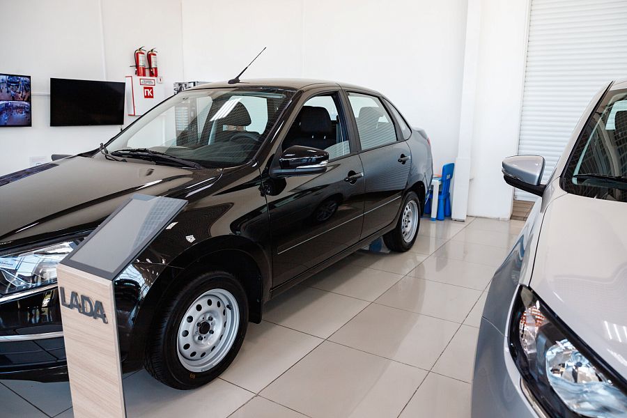 Lada (Ваз) Granta 1.6 MT (90 л.с.), 2026