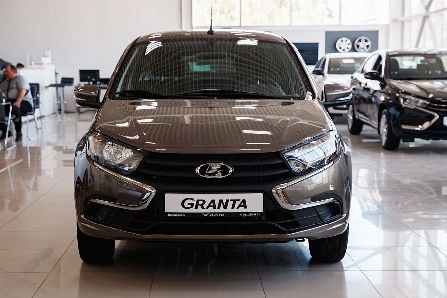 Lada (Ваз) Granta 1.6 MT (90 л.с.), 2026