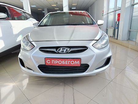 Hyundai Solaris 1.4 MT (107 л.с.), 2013 Hyundai Solaris 1.4 MT (107 л.с.), 2013 — купить в Нижнем Новгороде