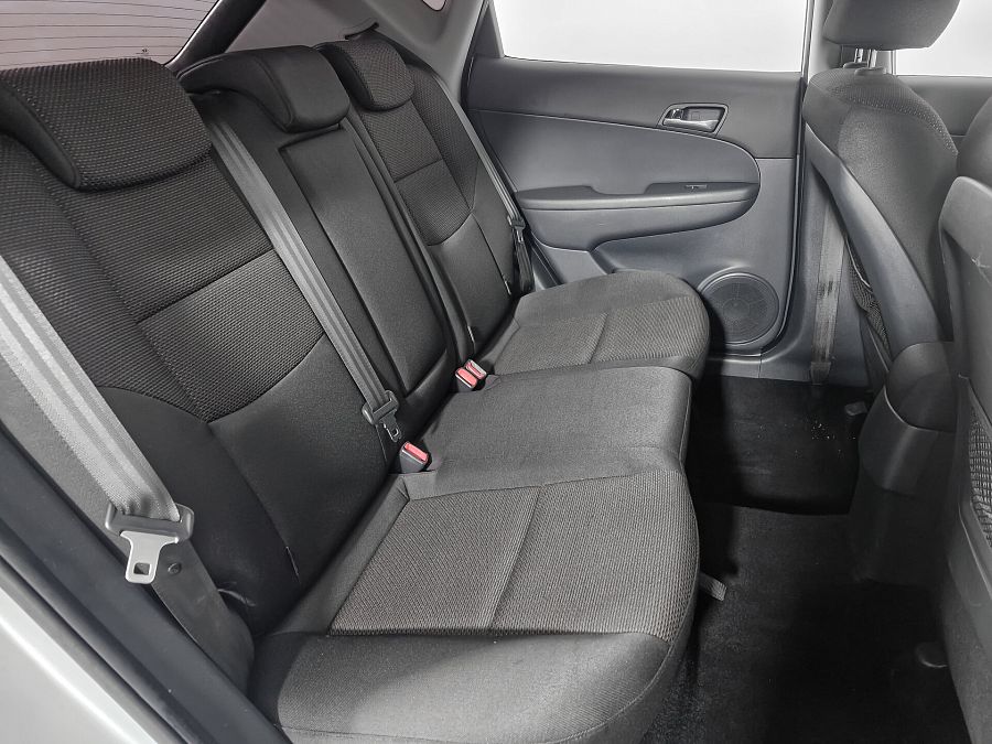 Hyundai i30 1.6 AT (126 л.с.), 2010 Hyundai i30 1.6 AT (126 л.с.), 2010