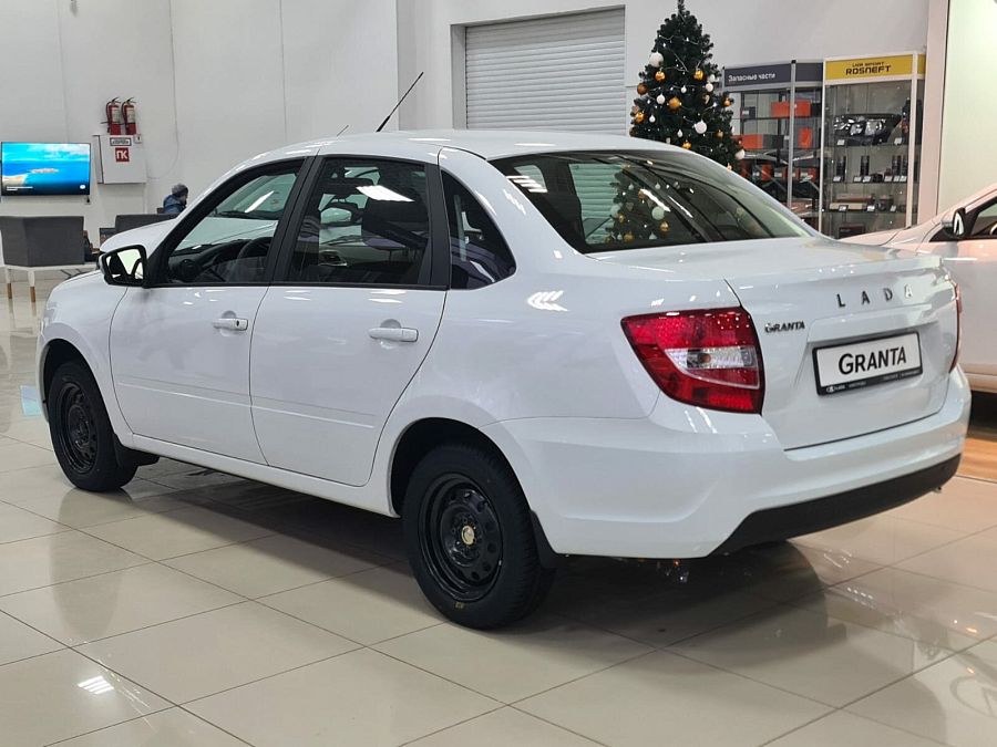 Lada (Ваз) Granta 1.6 MT (90 л.с.), 2026