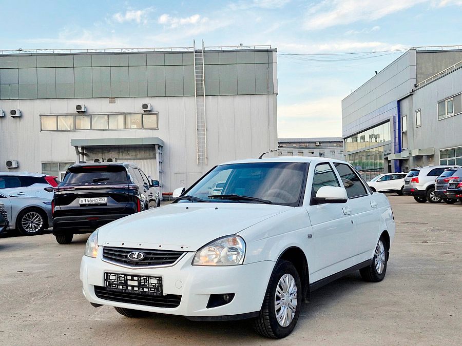 Lada (Ваз) Priora 1.6 MT (98 л.с.), 2013