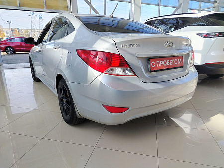 Hyundai Solaris 1.4 MT (107 л.с.), 2013 Hyundai Solaris 1.4 MT (107 л.с.), 2013 — купить в Нижнем Новгороде