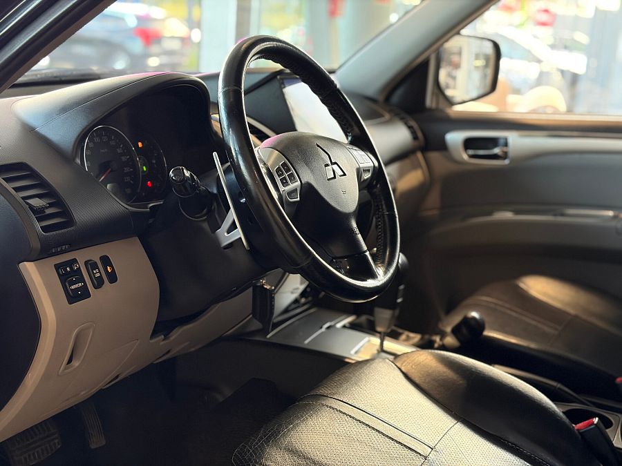 Mitsubishi Pajero Sport 3.0 AT (220 л.с.) 4WD, 2011 Mitsubishi Pajero Sport 3.0 AT (220 л.с.) 4WD, 2011