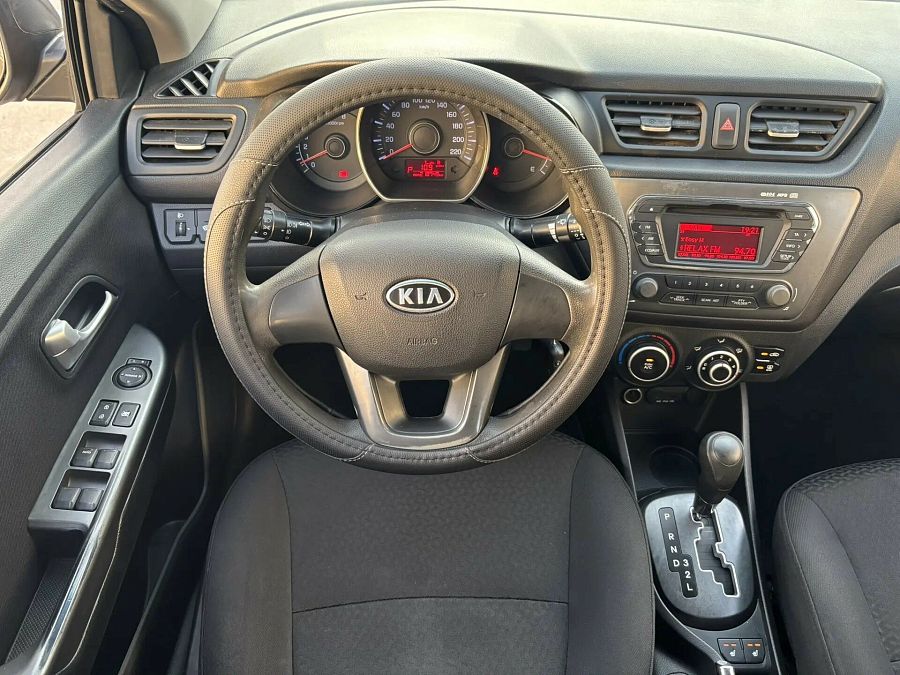 Kia Rio 4-speed 1.6 AT (123 л.с.), 2011