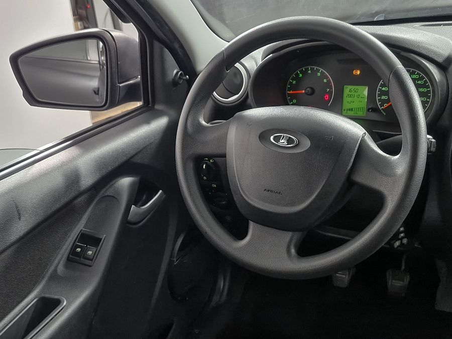 Lada (Ваз) Granta 1.6 MT (87 л.с.), 2014