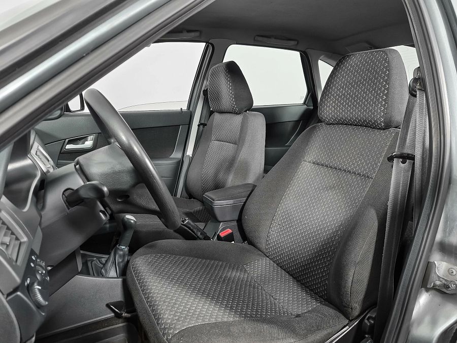 Lada (Ваз) Priora 1.6 MT (98 л.с.), 2012 Lada (Ваз) Priora 1.6 MT (98 л.с.), 2012