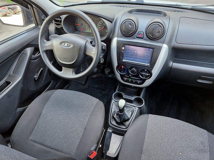 Lada (Ваз) Granta 1.6 MT (87 л.с.), 2018