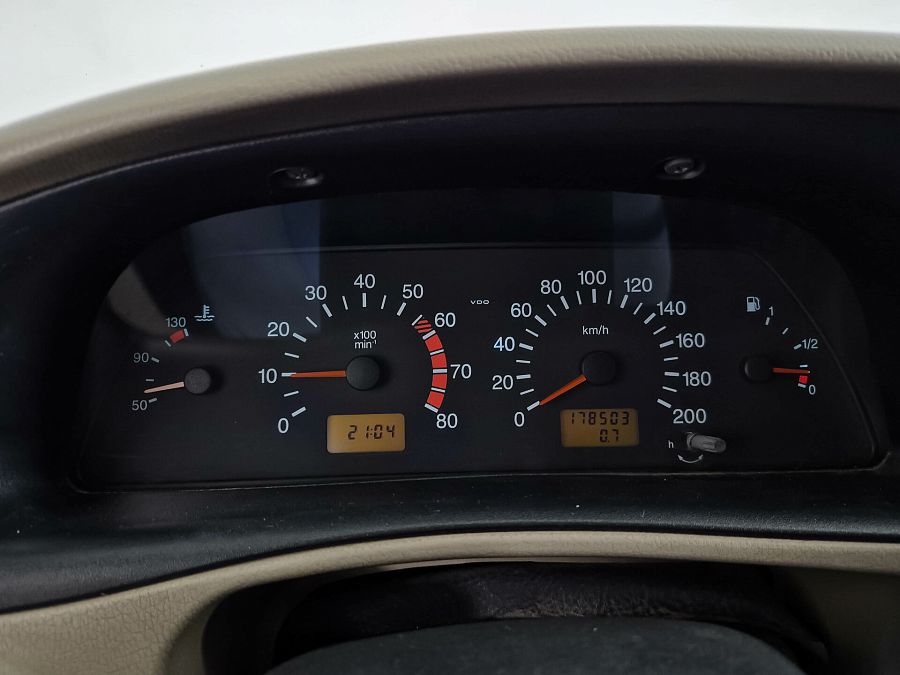 Chevrolet Niva 1.7 MT (80 л.с.) 4WD, 2005 Chevrolet Niva 1.7 MT (80 л.с.) 4WD, 2005