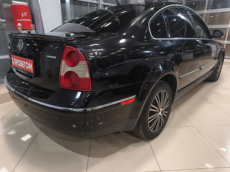 Volkswagen Passat 1.8 AT (170 л.с.), 2004 — купить в Нижнем Новгороде
