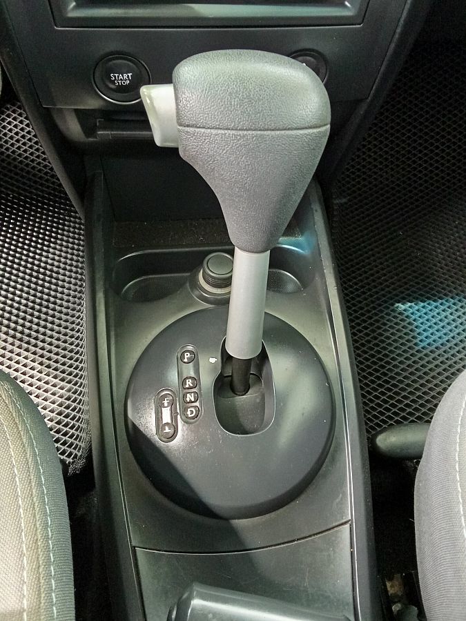 Renault Megane 1.6 AT (113 л.с.), 2008