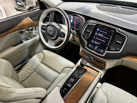 Volvo XC90 2.0d AT (235 л.с.) 4WD, 2017 — купить в Нижнем Новгороде