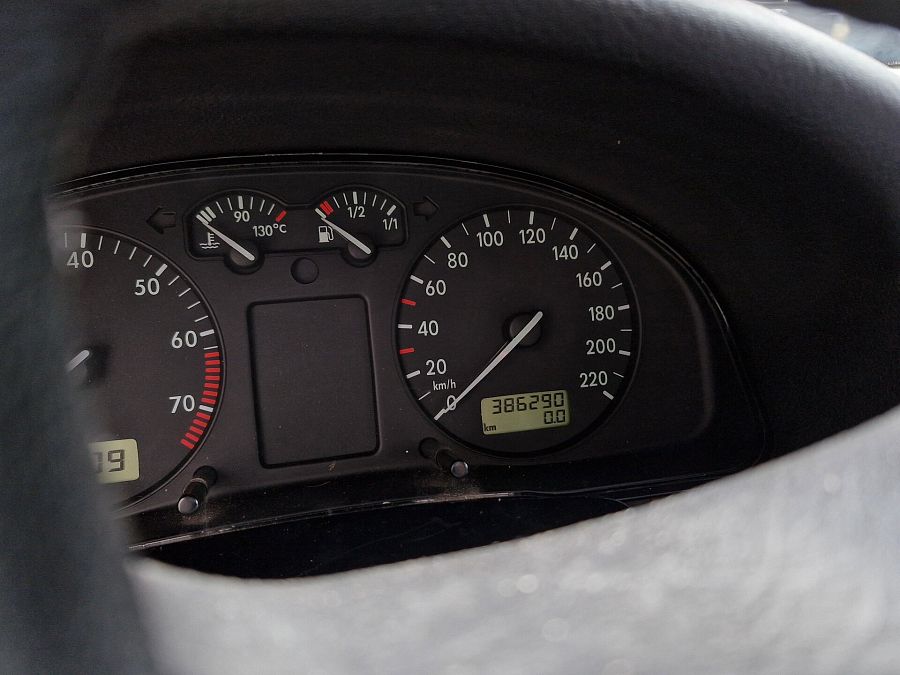 Volkswagen Passat 1.6 MT (101 л.с.), 1997