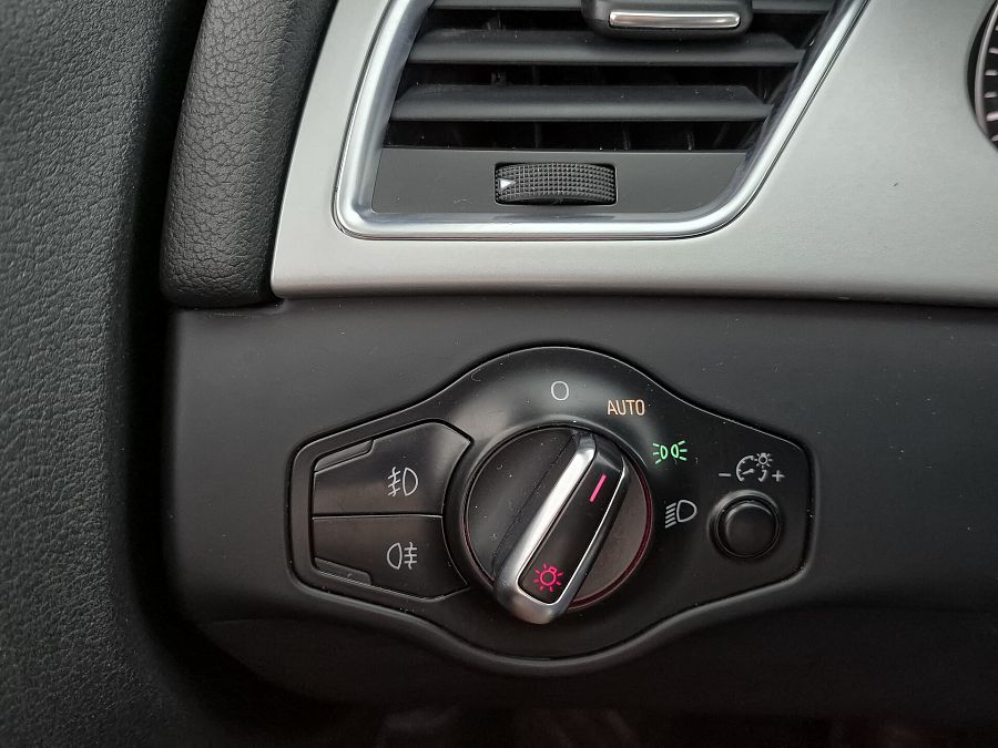 Audi A4 1.8 CVT (160 л.с.), 2011 Audi A4 1.8 CVT (160 л.с.), 2011