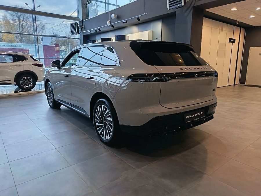 Exeed Exlantix ET 1.5hyb AT (469 л.с.) 4WD, 2026