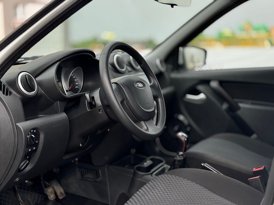 Lada (Ваз) Granta 1.6 MT (106 л.с.), 2015 Lada (Ваз) Granta 1.6 MT (106 л.с.), 2015
