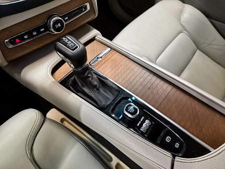 Volvo XC90 2.0d AT (235 л.с.) 4WD, 2017 — купить в Нижнем Новгороде