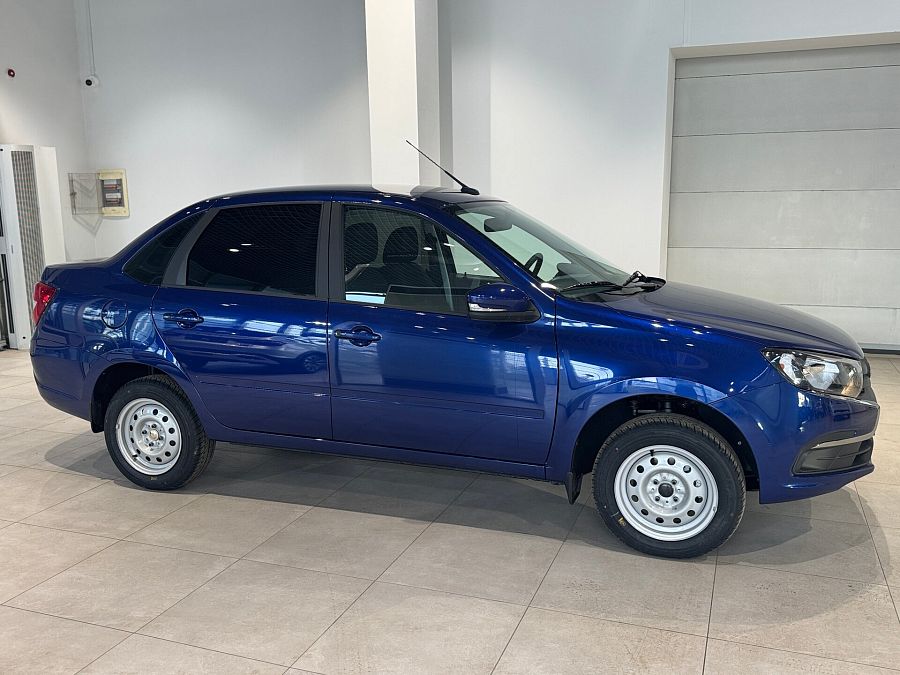 Lada (Ваз) Granta 1.6 MT (90 л.с.), 2026