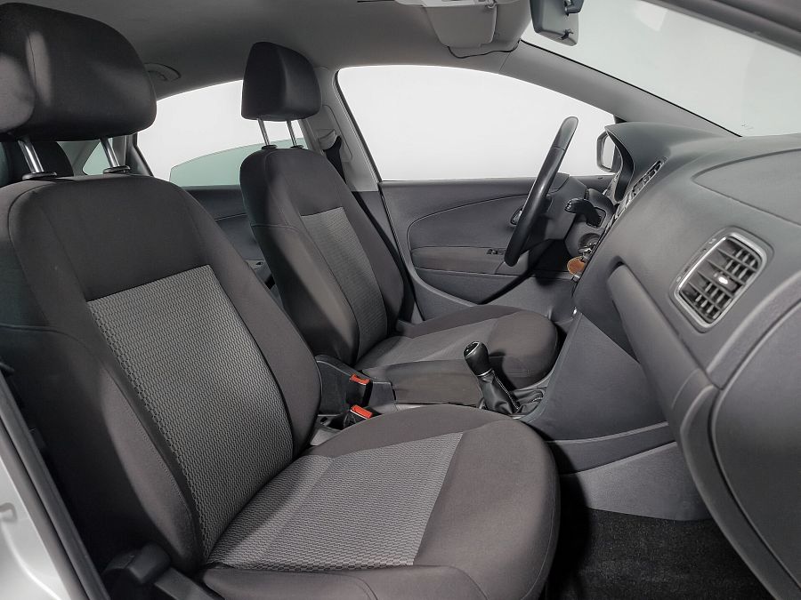 Volkswagen Polo 1.6 MT (85 л.с.), 2014