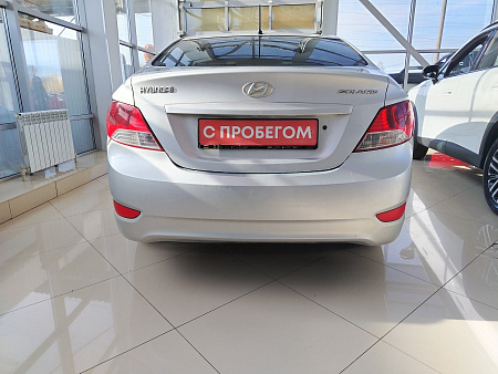 Hyundai Solaris 1.4 MT (107 л.с.), 2013 Hyundai Solaris 1.4 MT (107 л.с.), 2013 — купить в Нижнем Новгороде