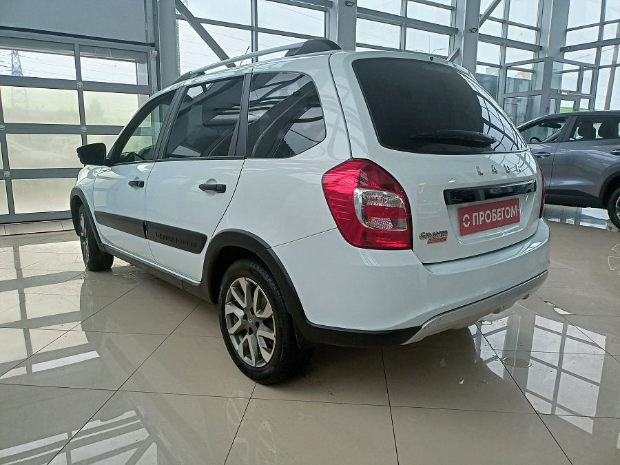 Lada (ВАЗ) Granta Cross 1.6 MT (106 л.с.), 2023