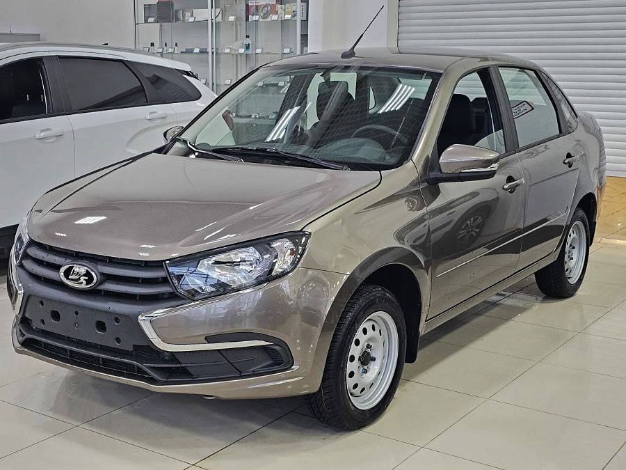 Lada (Ваз) Granta 1.6 MT (90 л.с.), 2026