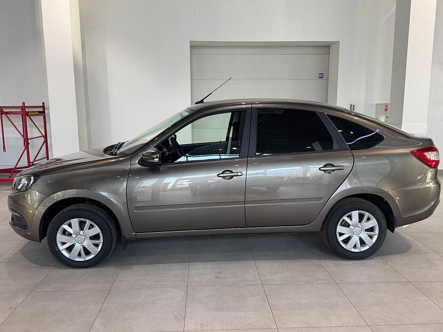 Lada (Ваз) Granta 1.6 MT (90 л.с.), 2026 Lada (Ваз) Granta 1.6 MT (90 л.с.), 2026