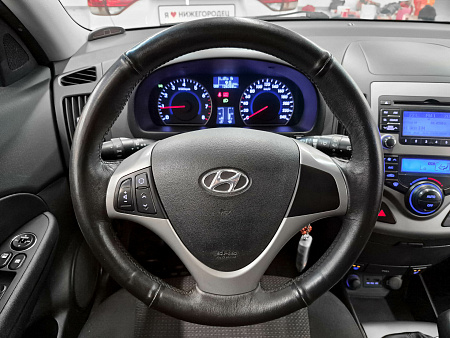 Hyundai i30 1.6 MT (126 л.с.), 2011 Hyundai i30 1.6 MT (126 л.с.), 2011 — купить в Нижнем Новгороде