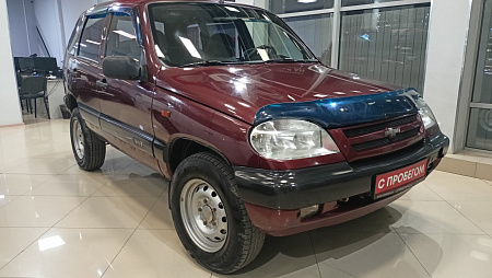 Chevrolet Niva 1.7 MT (80 л.с.) 4WD, 2004 — купить в Нижнем Новгороде