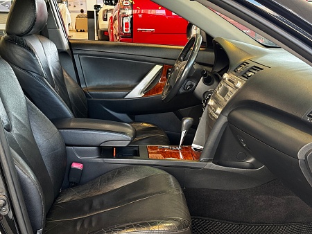 Toyota Camry 2.4 AT (167 л.с.), 2011