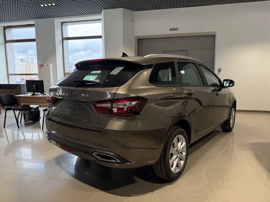 Lada (Ваз) Vesta SW 1.6 MT (106 л.с.), 2026