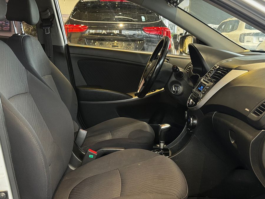 Hyundai Solaris 1.4 AT (107 л.с.), 2014