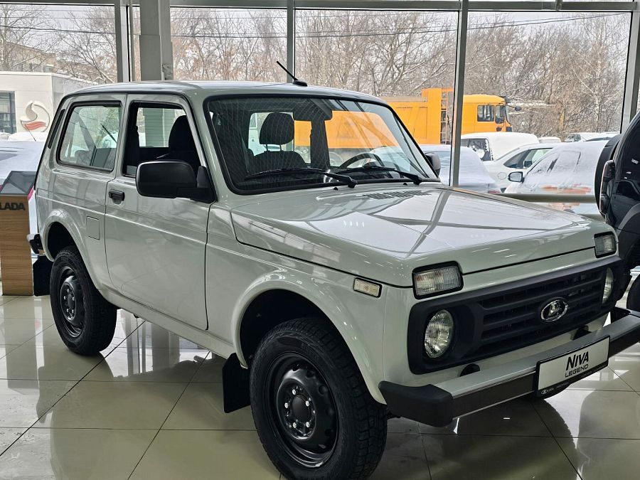 Lada (Ваз) Niva Legend 1.7 MT (83 л.с.) 4WD, 2026 Lada (Ваз) Niva Legend 1.7 MT (83 л.с.) 4WD, 2026
