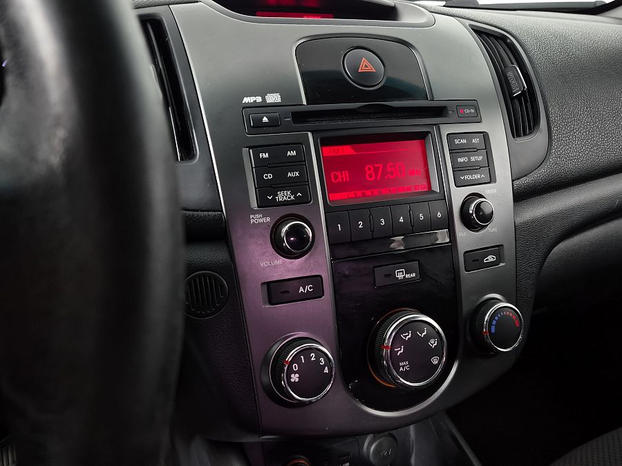 Kia Cerato 6-speed 1.6 AT (126 л.с.), 2011