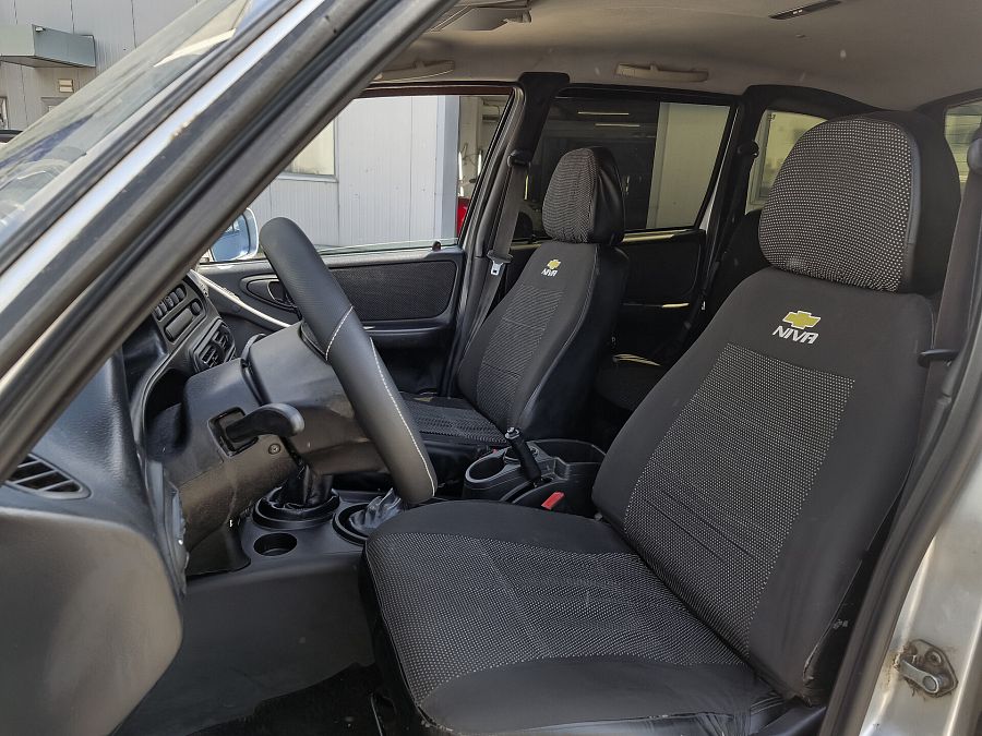 Chevrolet Niva 1.7 MT (80 л.с.) 4WD, 2011 Chevrolet Niva 1.7 MT (80 л.с.) 4WD, 2011
