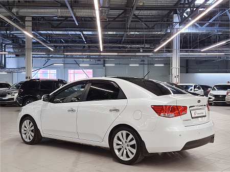 Kia Cerato 6-speed 1.6 AT (126 л.с.), 2013 Kia Cerato 6-speed 1.6 AT (126 л.с.), 2013 — купить в Нижнем Новгороде