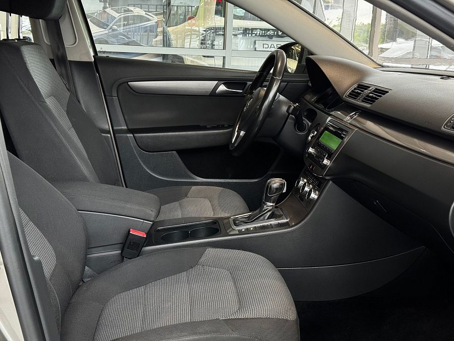 Volkswagen Passat 1.8 AMT (152 л.с.), 2012 Volkswagen Passat 1.8 AMT (152 л.с.), 2012