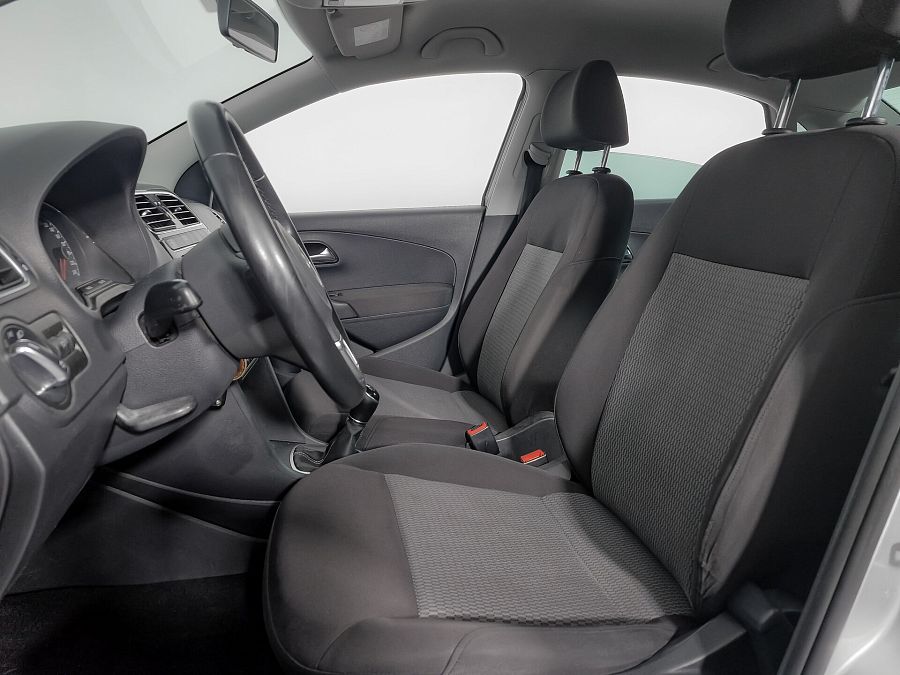 Volkswagen Polo 1.6 MT (85 л.с.), 2014