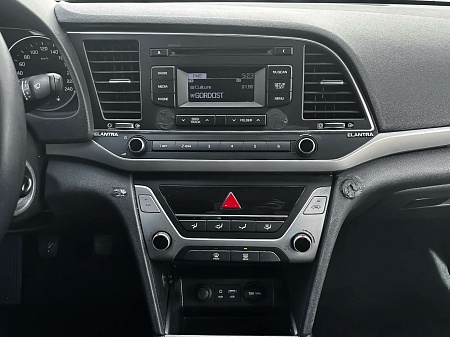 Hyundai Elantra 1.6 MT (128 л.с.), 2018