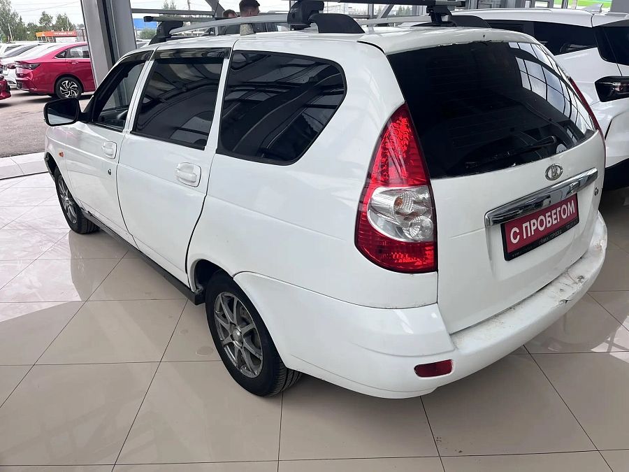 Lada (Ваз) Priora 1.6 MT (98 л.с.), 2012