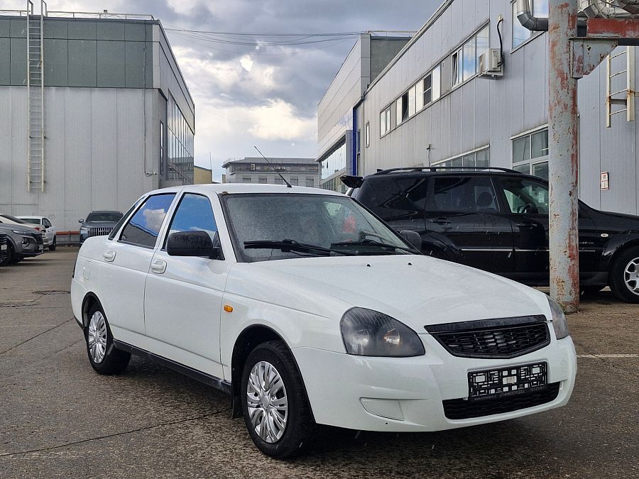 Lada (Ваз) Priora 1.6 MT (106 л.с.), 2017