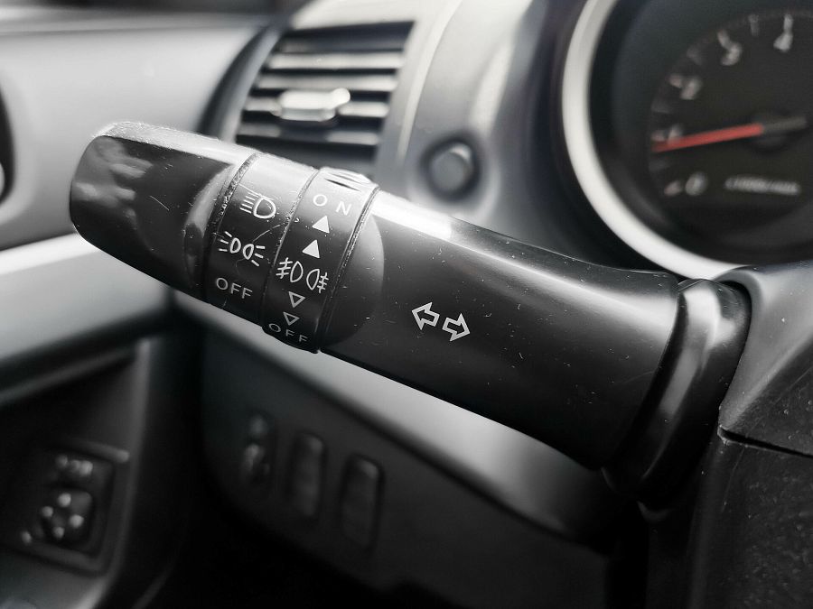 Mitsubishi Lancer 1.5 AT (109 л.с.), 2010