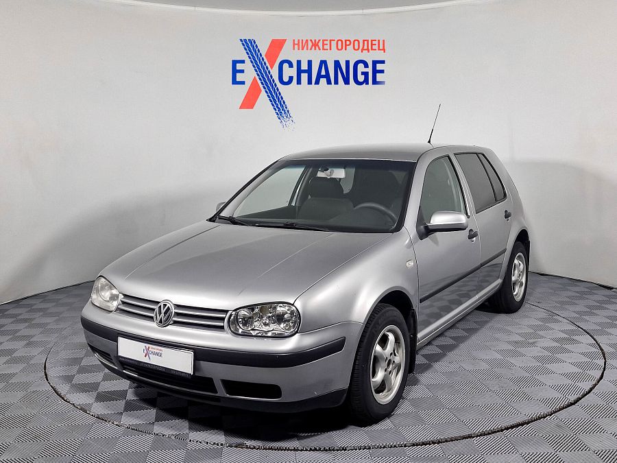 Volkswagen Golf 1.6 AT (102 л.с.), 2002
