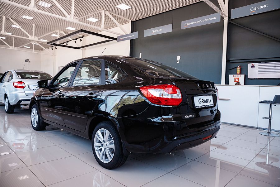 Lada (Ваз) Granta 1.6 MT (90 л.с.), 2026 Lada (Ваз) Granta 1.6 MT (90 л.с.), 2026