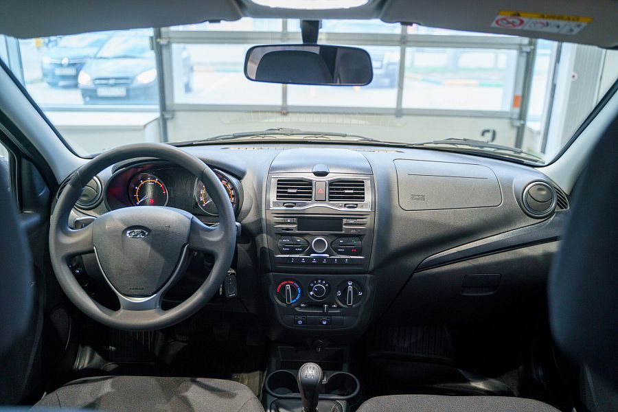 Lada (Ваз) Granta 1.6 MT (90 л.с.), 2026 Lada (Ваз) Granta 1.6 MT (90 л.с.), 2026