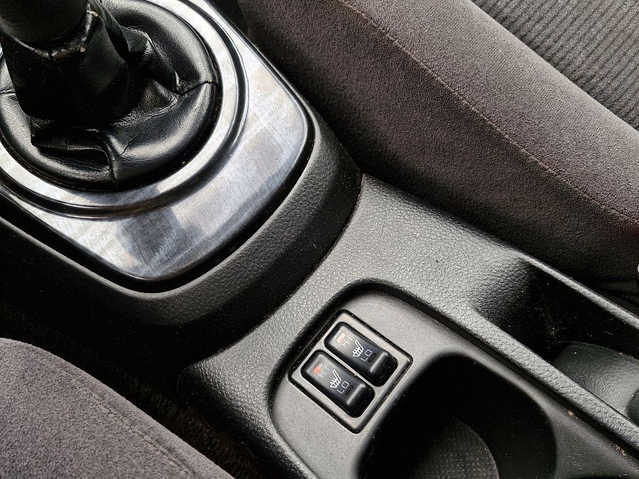 Mitsubishi Lancer 1.6 MT (98 л.с.), 2004